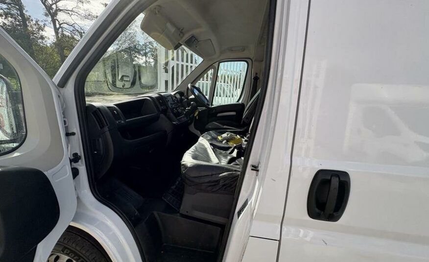 2022 Peugeot Boxer Boxer 335 Professional L2H2 Blue HDi – NL22BLX