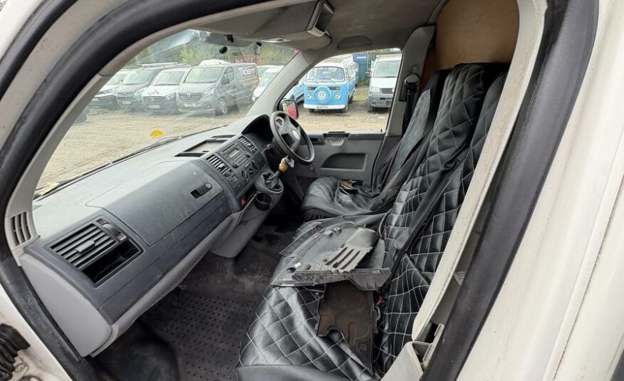 2007 Volkswagen Transporter Transporter T26 84 TDI SWB – VK56XXH