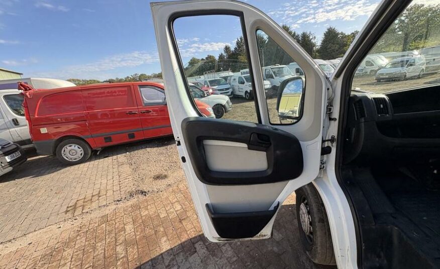 2013 Peugeot Boxer Boxer 333 L1H1 HDi – CK63FUY