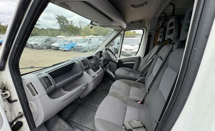 2009 Peugeot Boxer Boxer 330 SWB – KS09VHF
