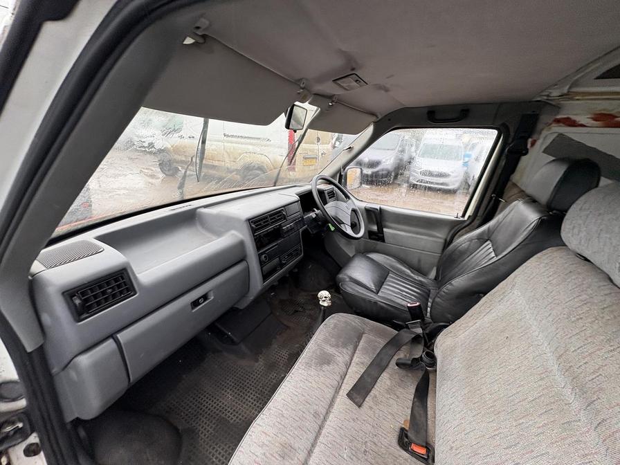 1995 Volkswagen Caravelle – Model: Transporter Caravelle – N34AEJ