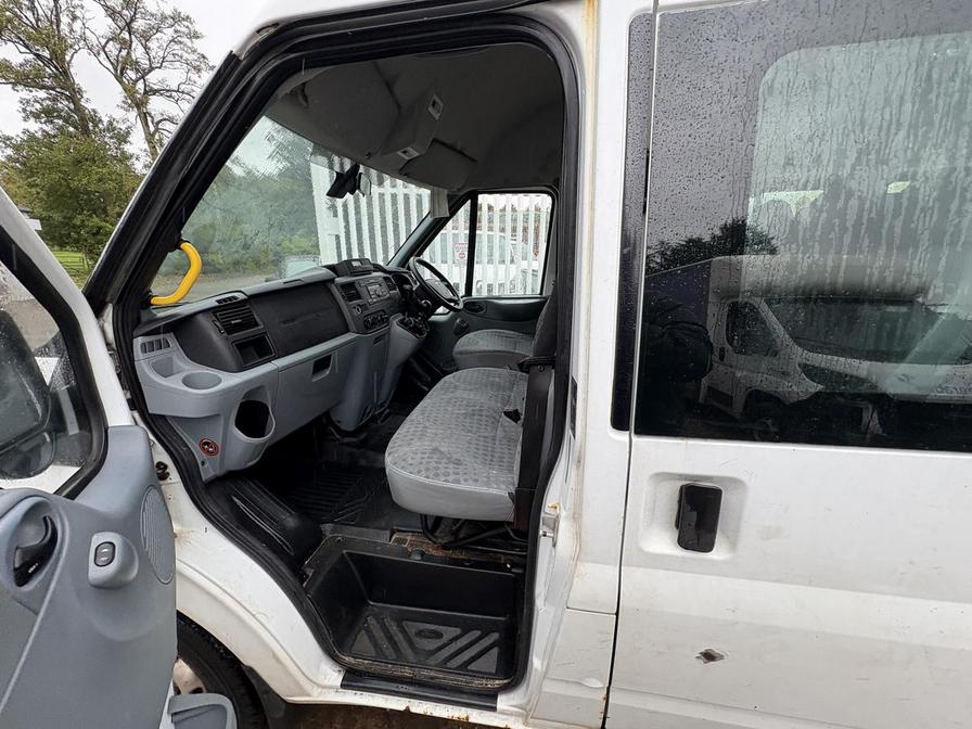 2008 Ford Transit Transit 100 15-Seat RWD – SJ08ZFL