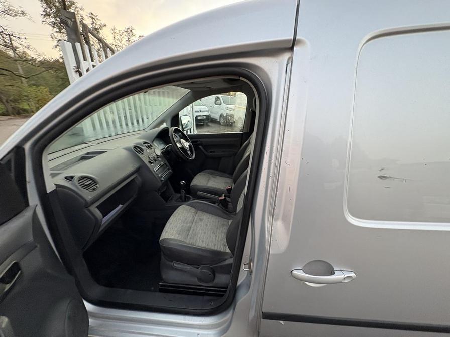 2013 Volkswagen Caddy MaxI – Model: Caddy Maxi C20 Trendline TDI BlueMotion Technology – AY63EHX