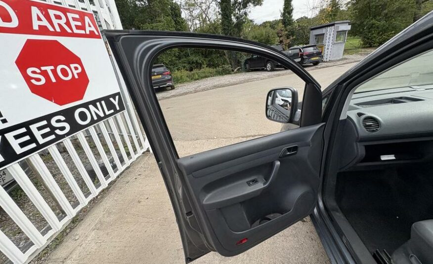 2014 Volkswagen Caddy Caddy C20 Highline TDI BlueMotion Technology Semi-Auto – LR14XKH