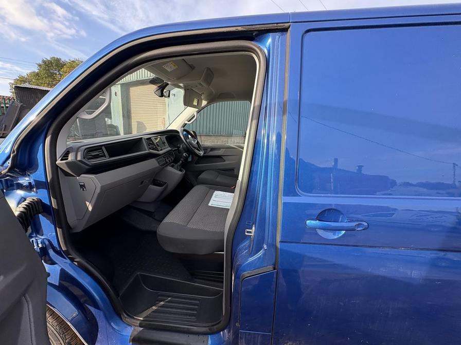 2024 Volkswagen Transporter – Model: Transporter T28 HighLine TDI – DU74BVC