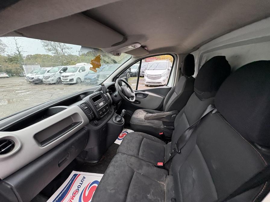 2015 Renault Trafic – Model: Trafic SL27 Business+ dCi – DS15WYP