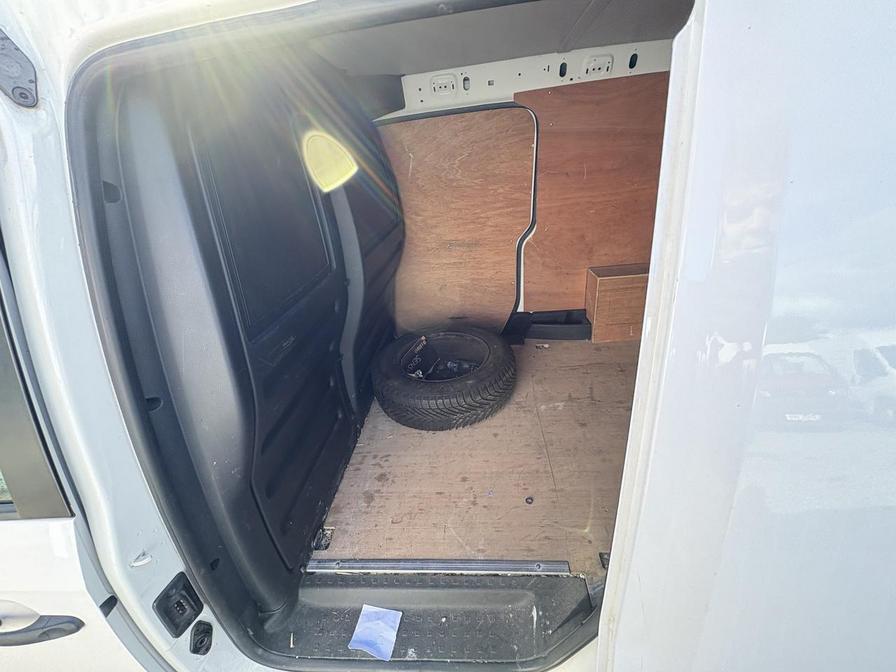 2017 Volkswagen Caddy MaxI – Model: Caddy Maxi C20 Startline TDI – GJ17OAX