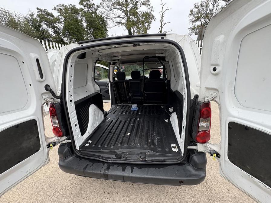 2018 Citroen Berlingo – Model: Berlingo 625 LX Blue HDi S/S – LD68YXE