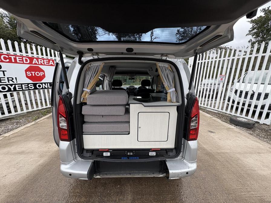 2015 Peugeot Partner Tepee Partner Tepee S HDi S/S Semi-Auto – JC64DSC