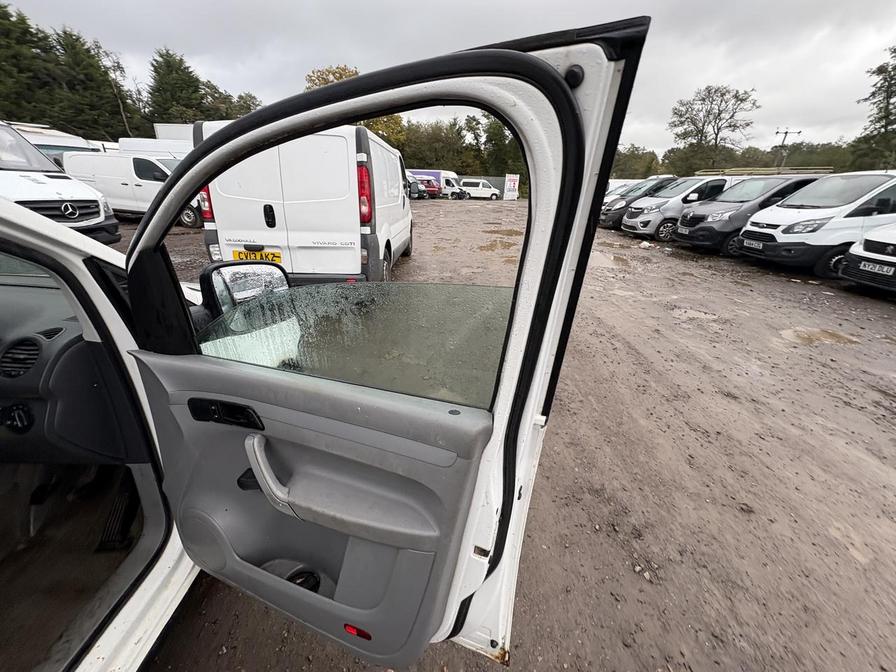 2005 Volkswagen Caddy – Model: Caddy C20 TDI 104 – CK05UET