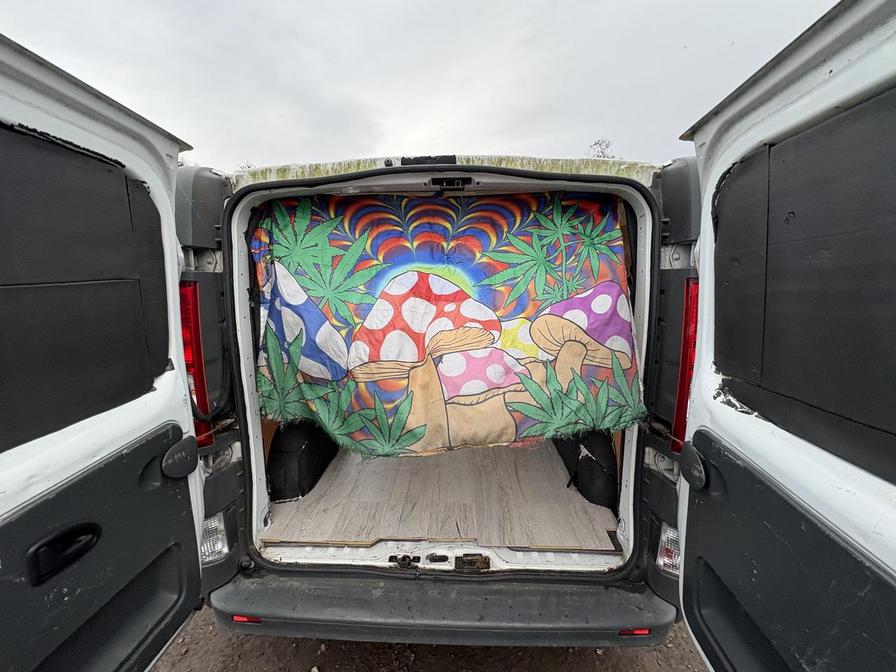 2006 Vauxhall Vivaro – Model: Vivaro  2900 CDTI SWB – FN56UTJ