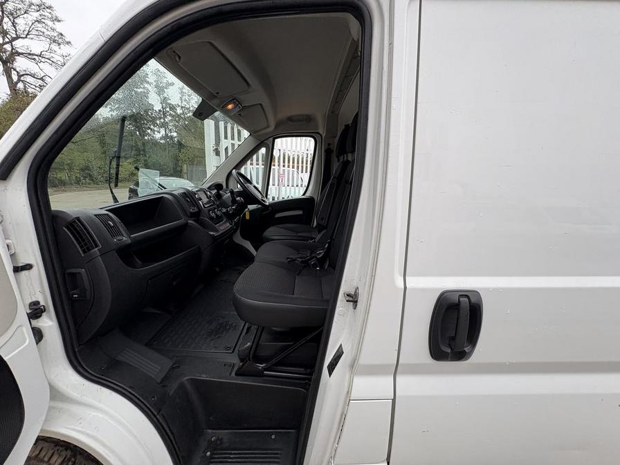 2019 Citroen Relay – Model: Relay 35 L2H2 Enterprise Blue HDi S/S – FV69XSL