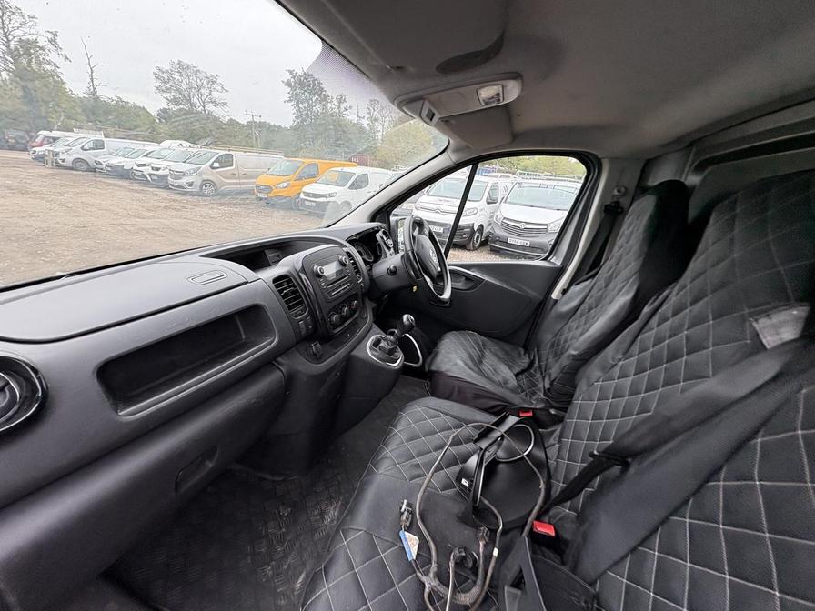 2017 Vauxhall Vivaro – Model: Vivaro 2900 Sportive CDTi Bi-T S/S – DU67WKS