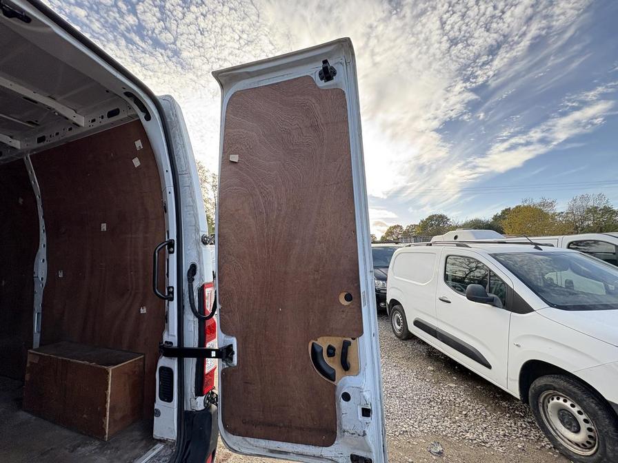 2020 Vauxhall Movano – Model: Movano L2H2 F3500 CDTI – GV70KHU