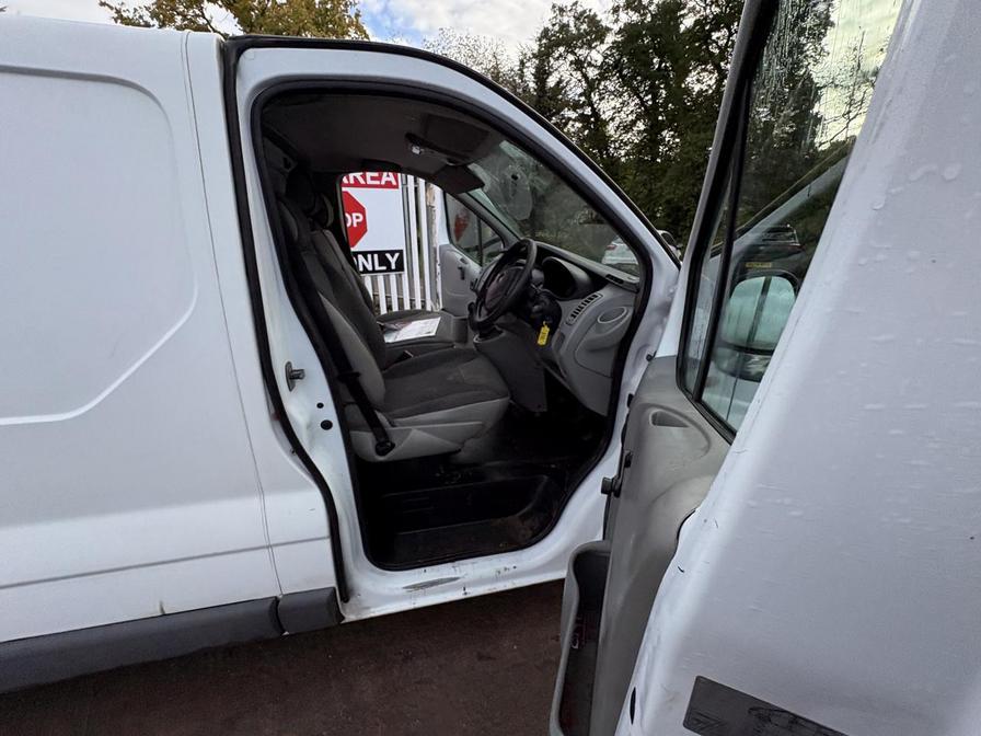 2013 Vauxhall Vivaro – Model: Vivaro 2700 CDTi 113 SWB – KY13BZR
