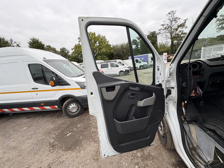 2014 Renault Master Master MM35 Business DCI – DK64AJV