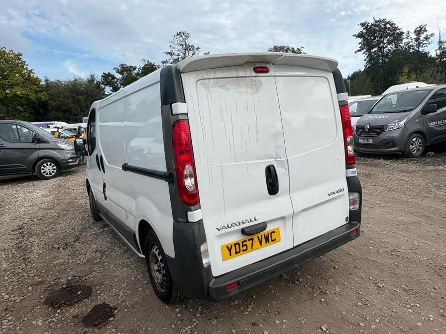2007 Vauxhall Vivaro Vivaro 2700 CDTI SWB – YD57VWC