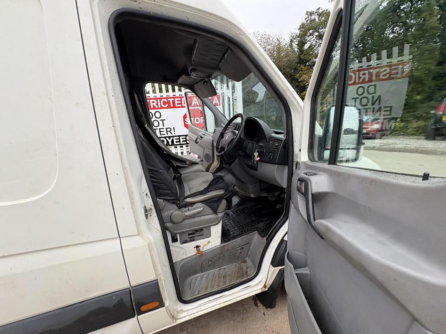 2006 Volkswagen Crafter – Model: Crafter CR35 136 LWB – VU56OWZ