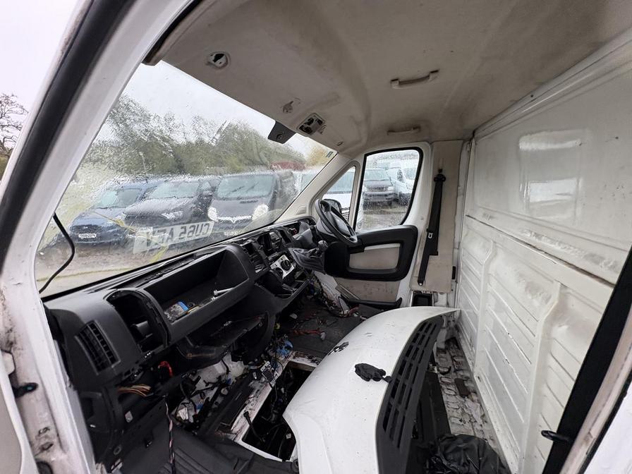 2015 Peugeot Boxer – Model: Boxer 335 L3 HDi – CU65AEV