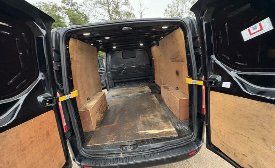 2020 Ford Transit Custom – Model: Transit Custom 300 Limited EcoBlue – HW70UVM