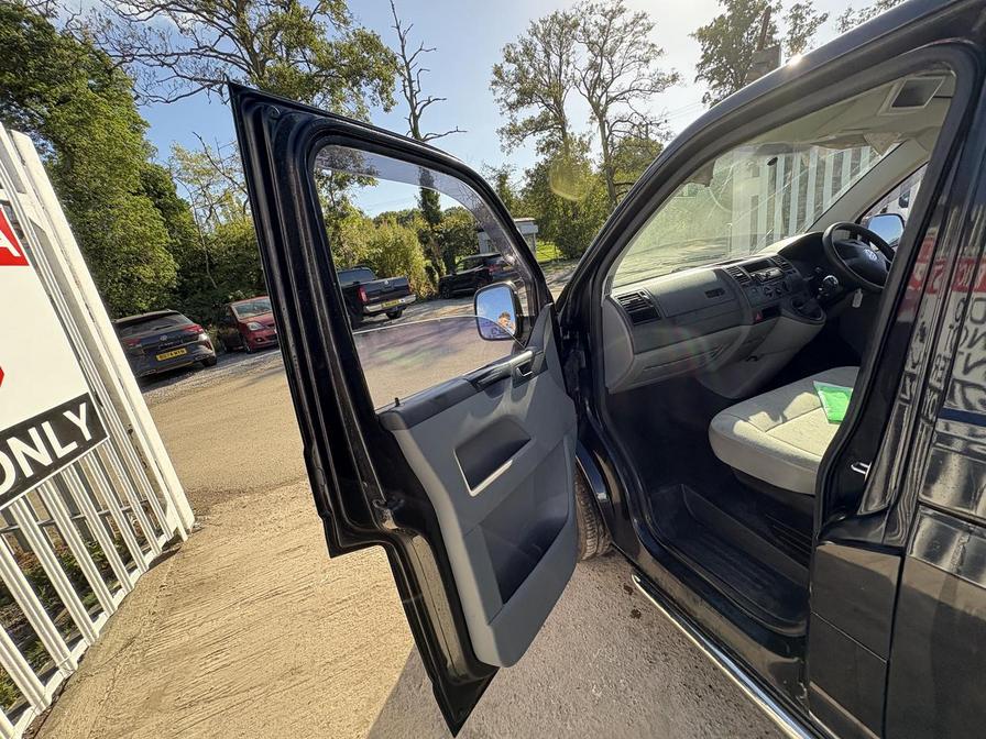2006 Volkswagen Transporter Transporter T30 130 TDI LWB – CY06WVZ