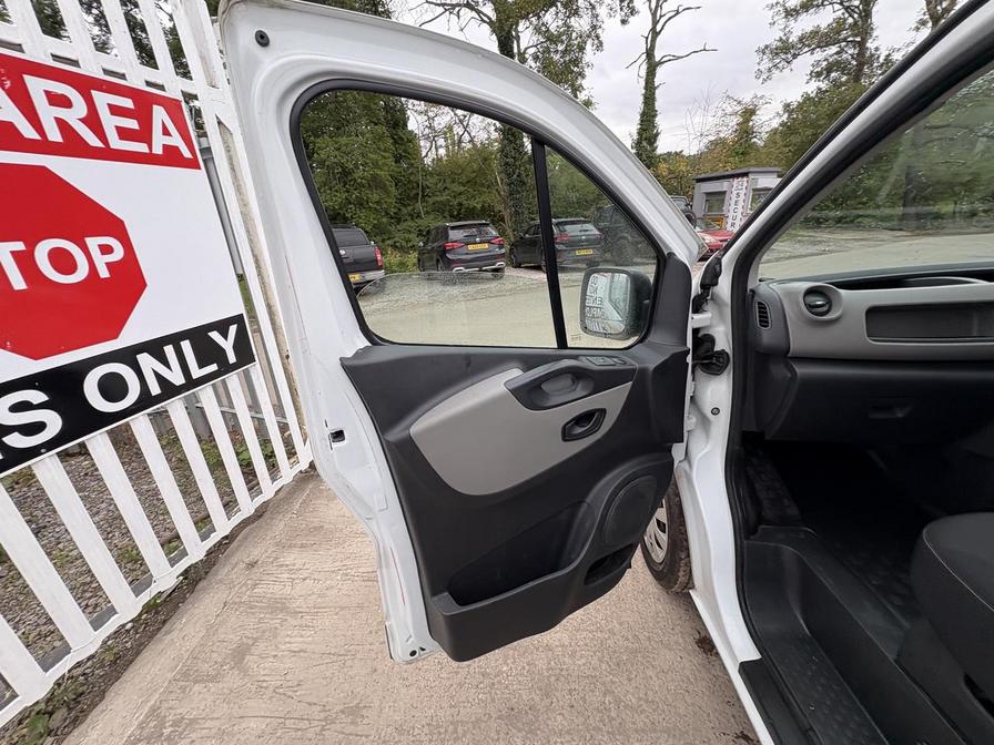 2017 Renault Trafic – Model: Trafic SL27 Business+ Energy dCi – YE17ZKX