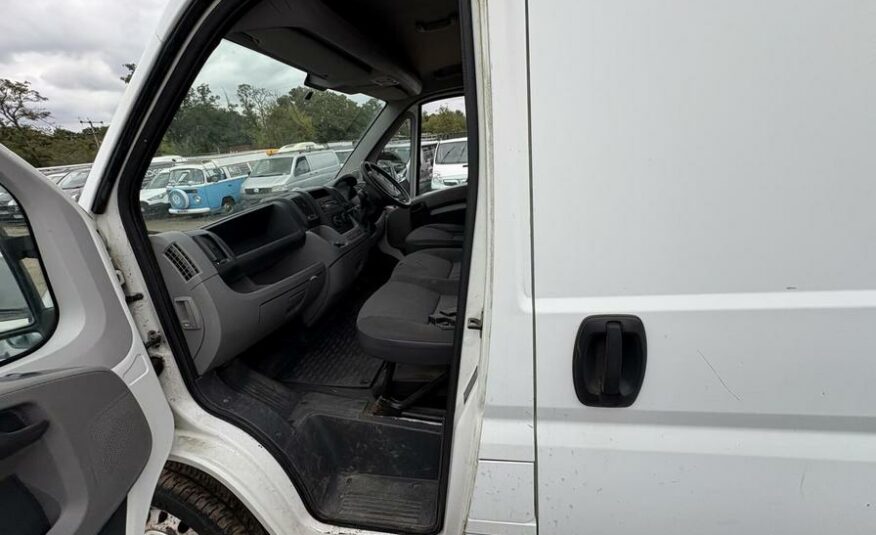 2009 Peugeot Boxer Boxer 330 SWB – KS09VHF