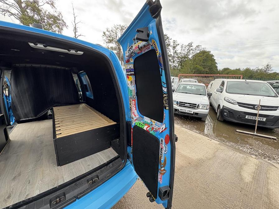2015 Volkswagen Caddy MaxI Caddy Maxi C20 Startline TDI – PJ65VHB