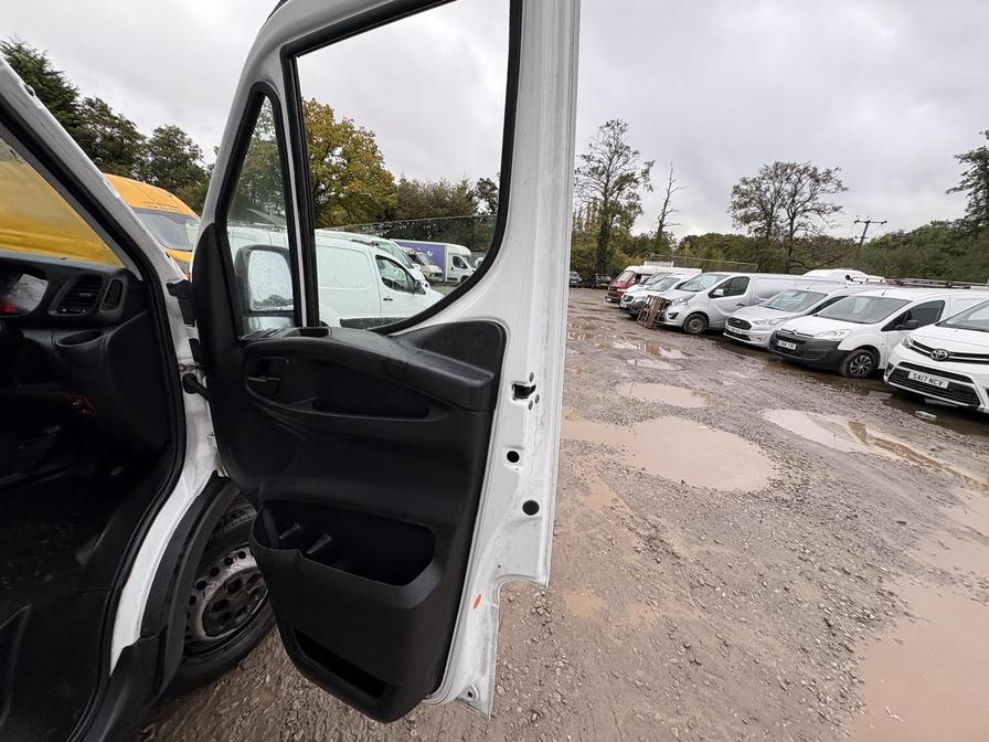 2018 Iveco Daily – Model: Daily 35S14 Semi-Auto – RA18KKP