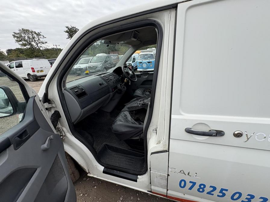 2007 Volkswagen Transporter Transporter T26 84 TDI SWB – VK56XXH