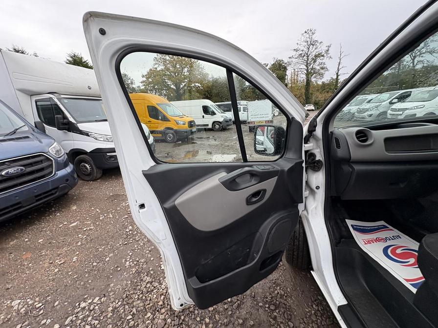 2015 Renault Trafic – Model: Trafic SL27 Business+ dCi – DS15WYP
