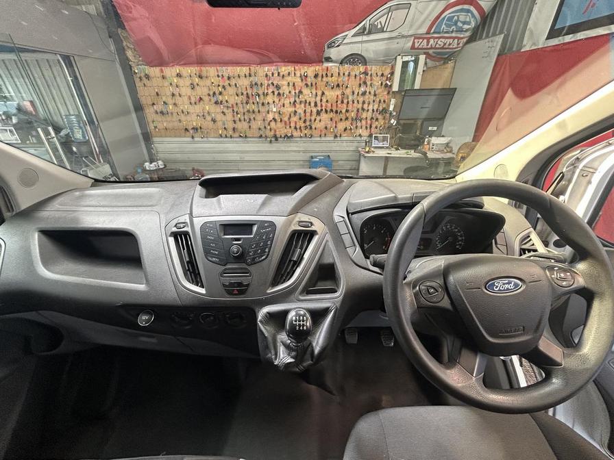 2014 Ford Transit Custom – Model: Transit Custom 270 E-Tech – CY14FMZ