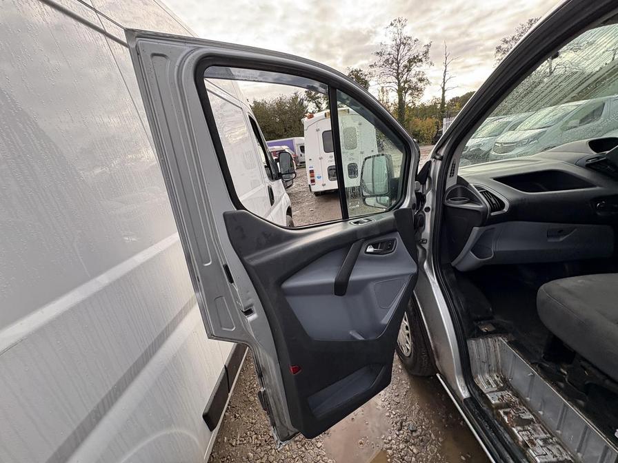 2015 Ford Transit Custom – Model: Transit Custom 290 Trend E-Tech – RK15YWJ