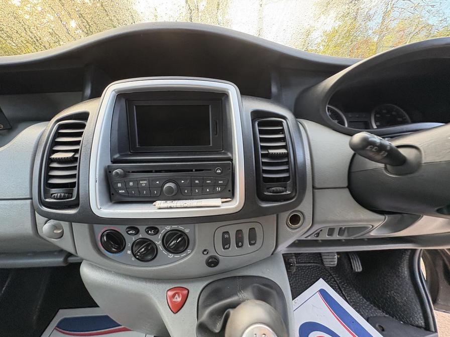 2014 Renault Trafic Trafic LL29 Sport DCI – YJ64BXO