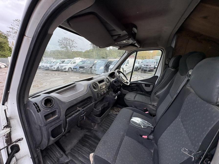 2015 Vauxhall Movano – Model: Movano F3500 L3H2 CDTI – DY65CFM