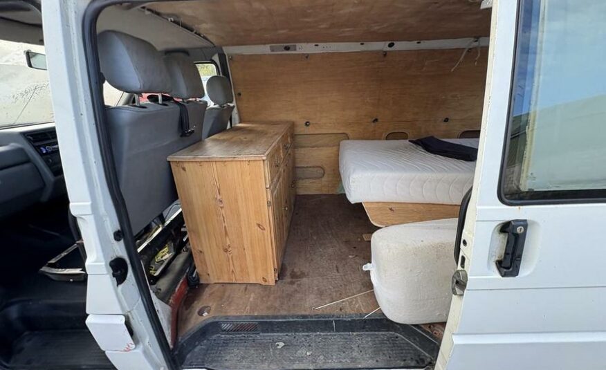 1995 Volkswagen Caravelle Transporter Caravelle – N982LUF