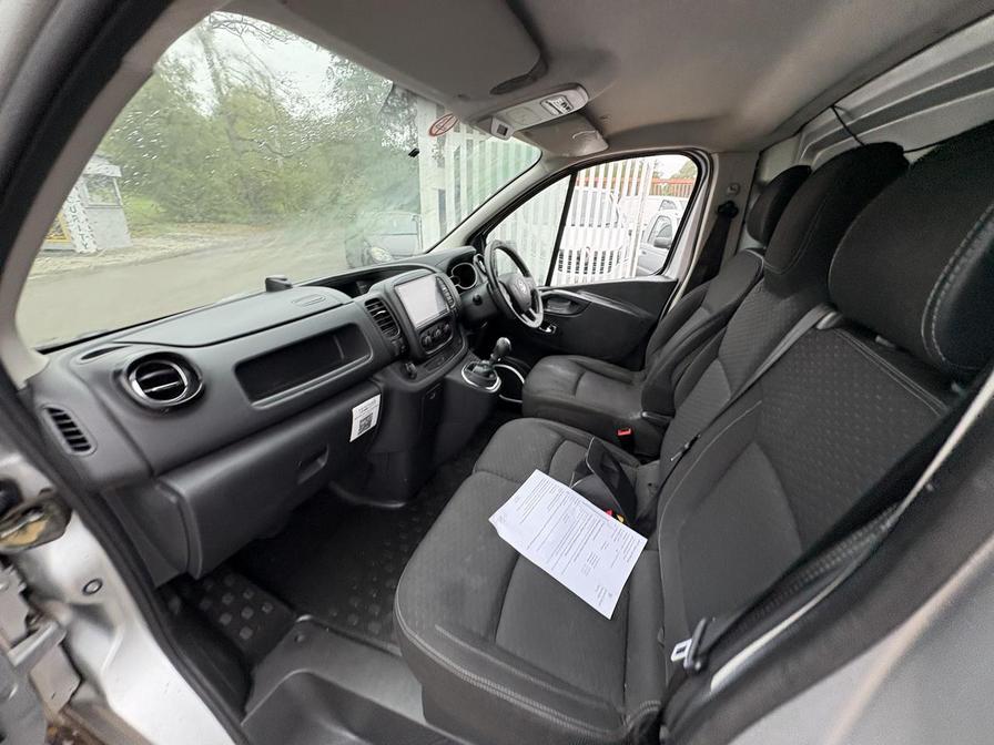2018 Vauxhall Vivaro – Model: Vivaro 2900 Sportive CDTi – YR68OEP