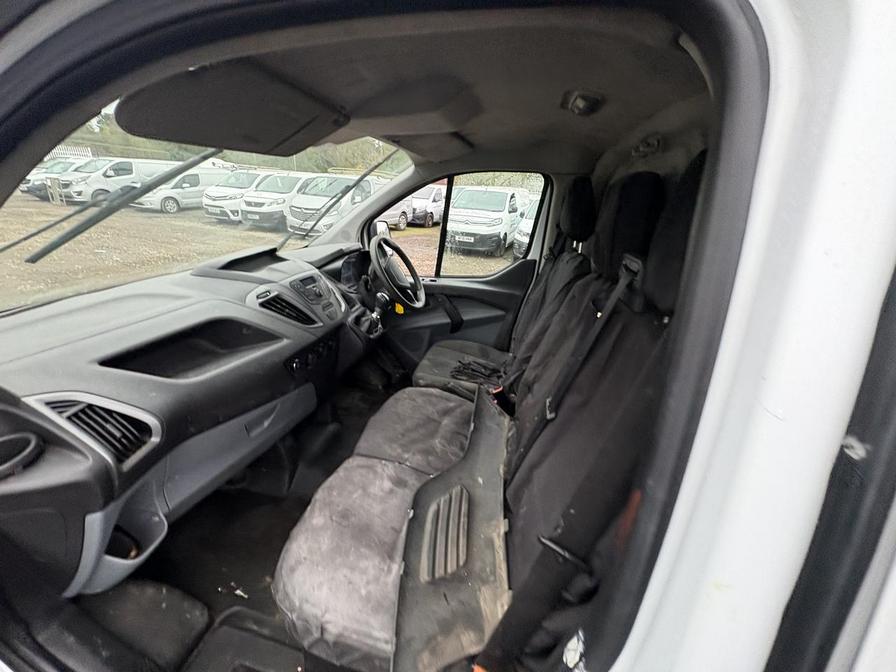 2015 Ford Transit Custom – Model: Transit Custom 290 E-Tech – BX65ZNA