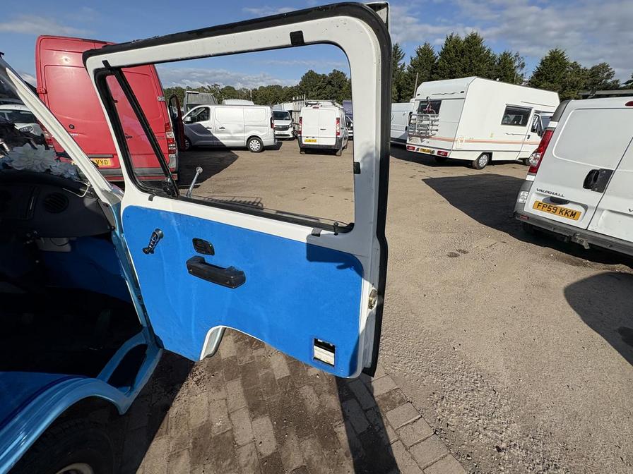 2002 Volkswagen Transporter – WU51FFO