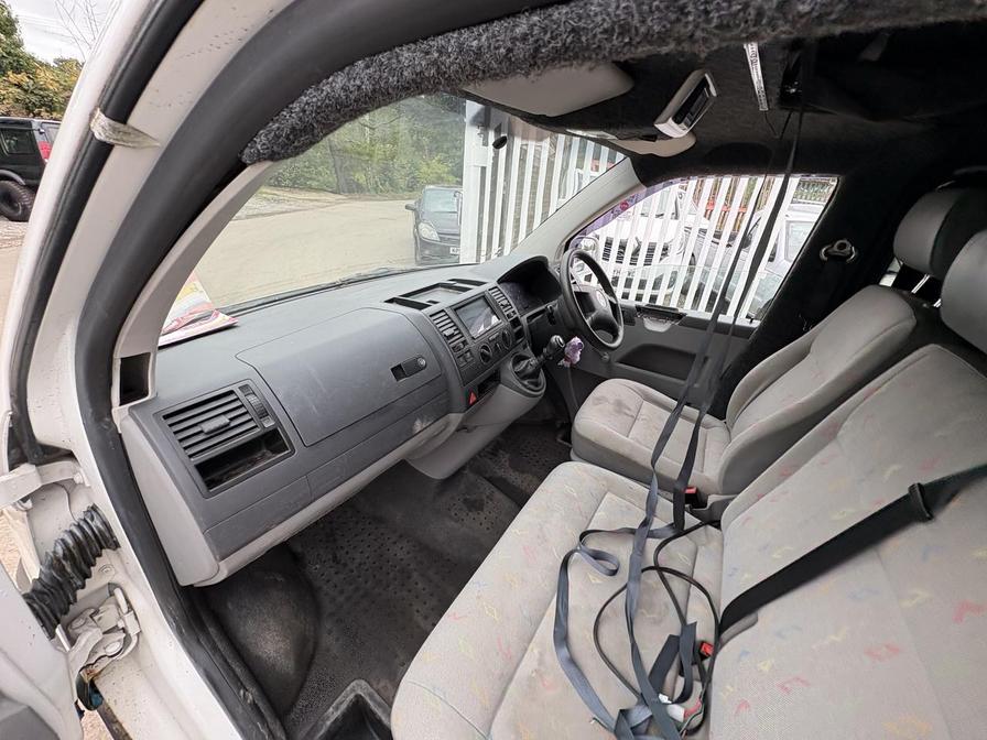 2007 Volkswagen Transporter – Model: Transporter T28 102 TDI SWB – BK07KFT