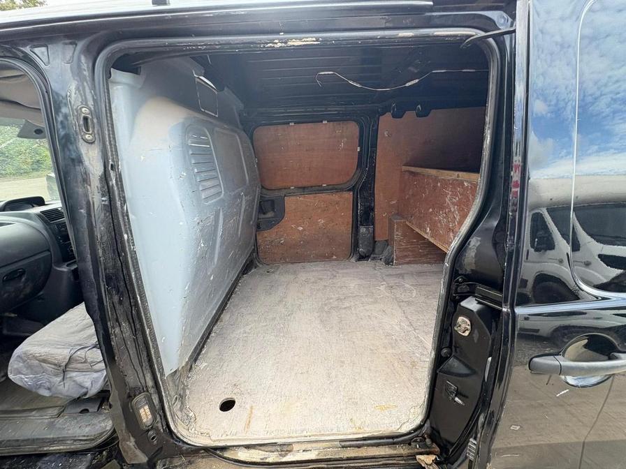 2013 Citroen Dispatch Dispatch 1200 L2H1 Enterprise HDi – NG13FUP