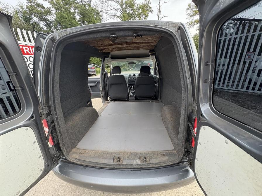 2014 Volkswagen Caddy Caddy C20 Highline TDI BlueMotion Technology Semi-Auto – LR14XKH
