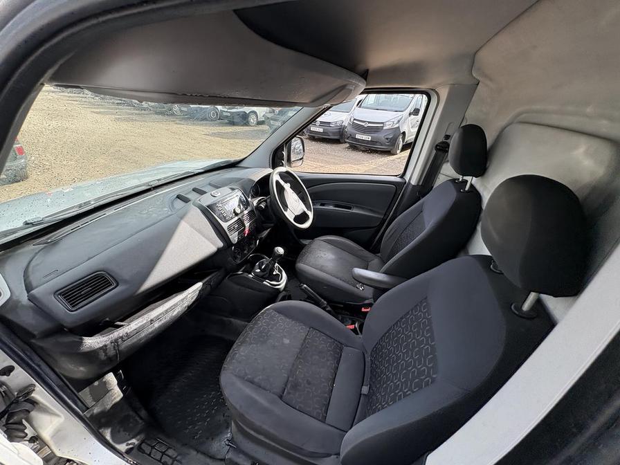 2017 Fiat Doblo Cargo – Model: Doblo SX MultiJet – CP66MFA