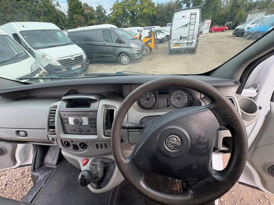 2007 Vauxhall Vivaro Vivaro 2700 CDTI SWB – YD57VWC