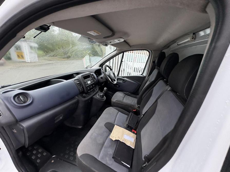 2016 Vauxhall Vivaro – Model: Vivaro 2900 Bi-T CDTi ecoFLEX S/S – FL16GHD