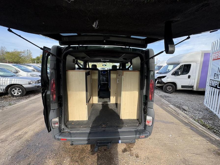 2002 Renault Trafic Trafic SL27 dCi 100 SWB – BG02EXO