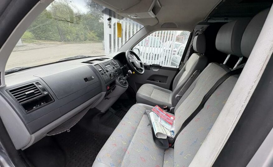 2007 Volkswagen Transporter Transporter T30 130 TDI LWB – CX57VXB