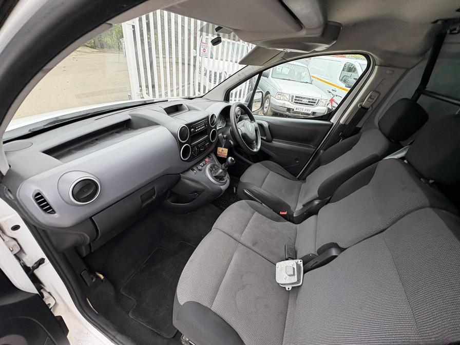 2018 Citroen Berlingo – Model: Berlingo 625 LX Blue HDi S/S – LD68YXE