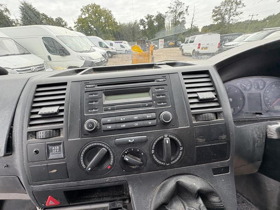 2007 Volkswagen Transporter Transporter T26 84 TDI SWB – VK56XXH