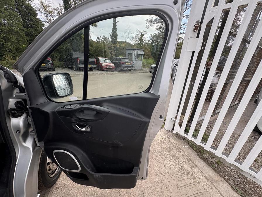 2017 Vauxhall Vivaro – Model: Vivaro  2900 Sportive CDTi – DN67APF